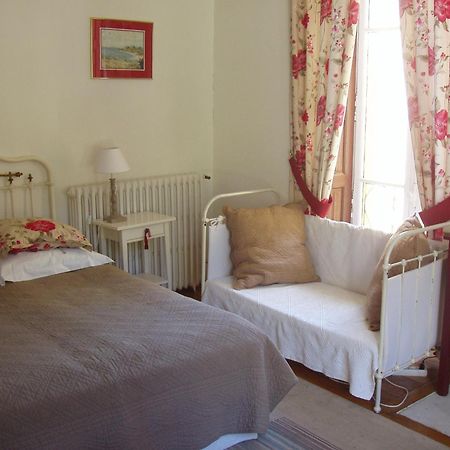 Castel De La Pique Bed & Breakfast Bagneres-de-Luchon Exterior photo